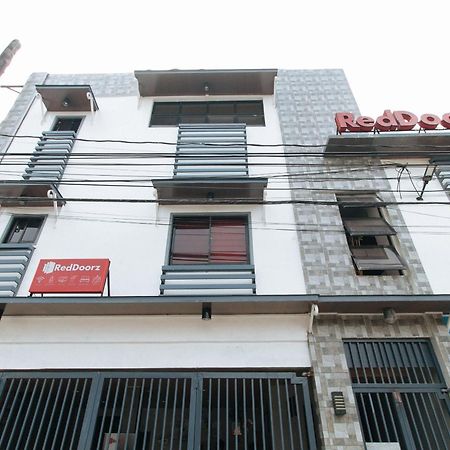 فندق Reddoorz Near Christ The King Medical Center Las Piñas المظهر الخارجي الصورة