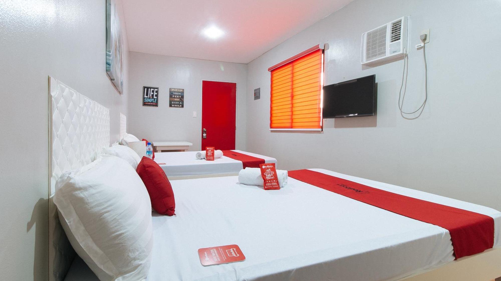 فندق Reddoorz Near Christ The King Medical Center Las Piñas المظهر الخارجي الصورة