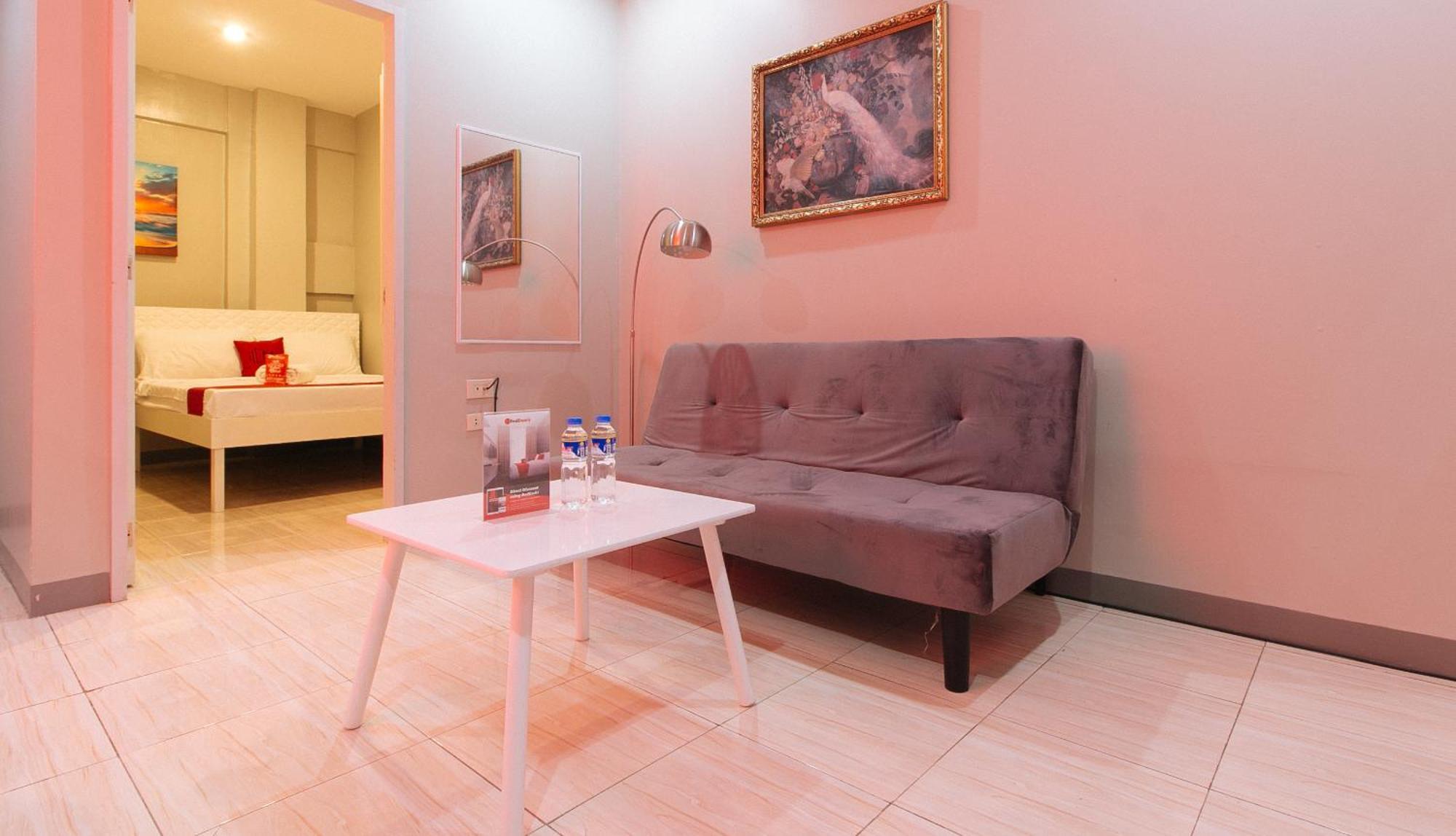 فندق Reddoorz Near Christ The King Medical Center Las Piñas المظهر الخارجي الصورة