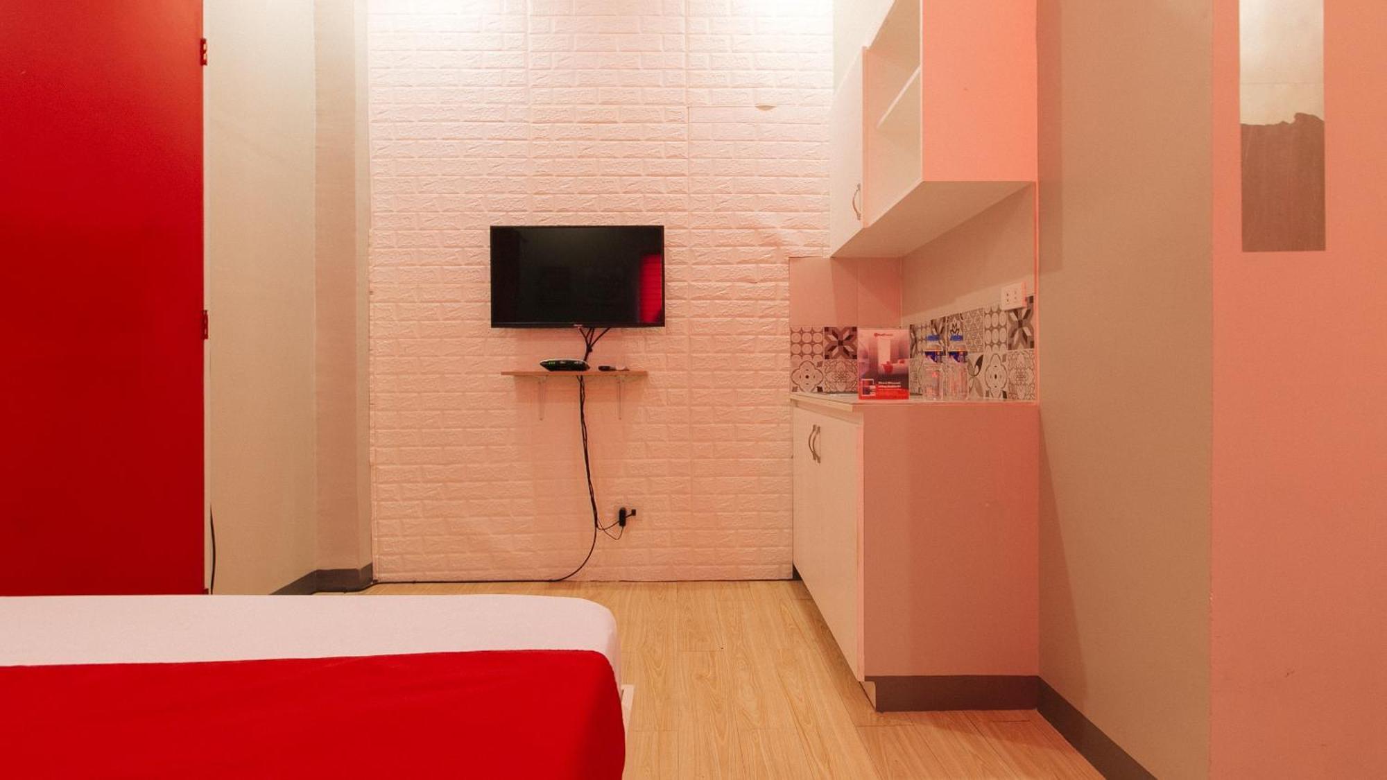 فندق Reddoorz Near Christ The King Medical Center Las Piñas المظهر الخارجي الصورة