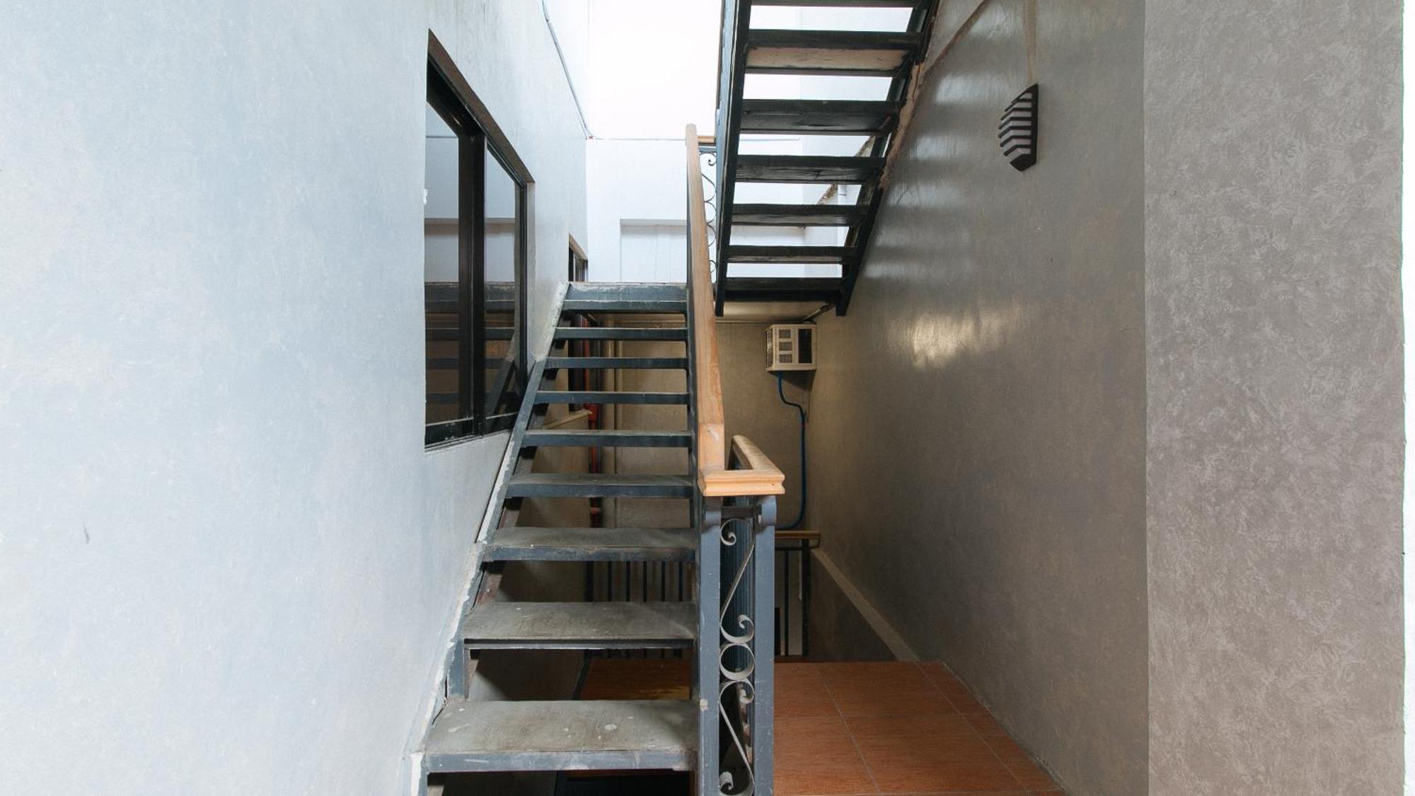 فندق Reddoorz Near Christ The King Medical Center Las Piñas المظهر الخارجي الصورة